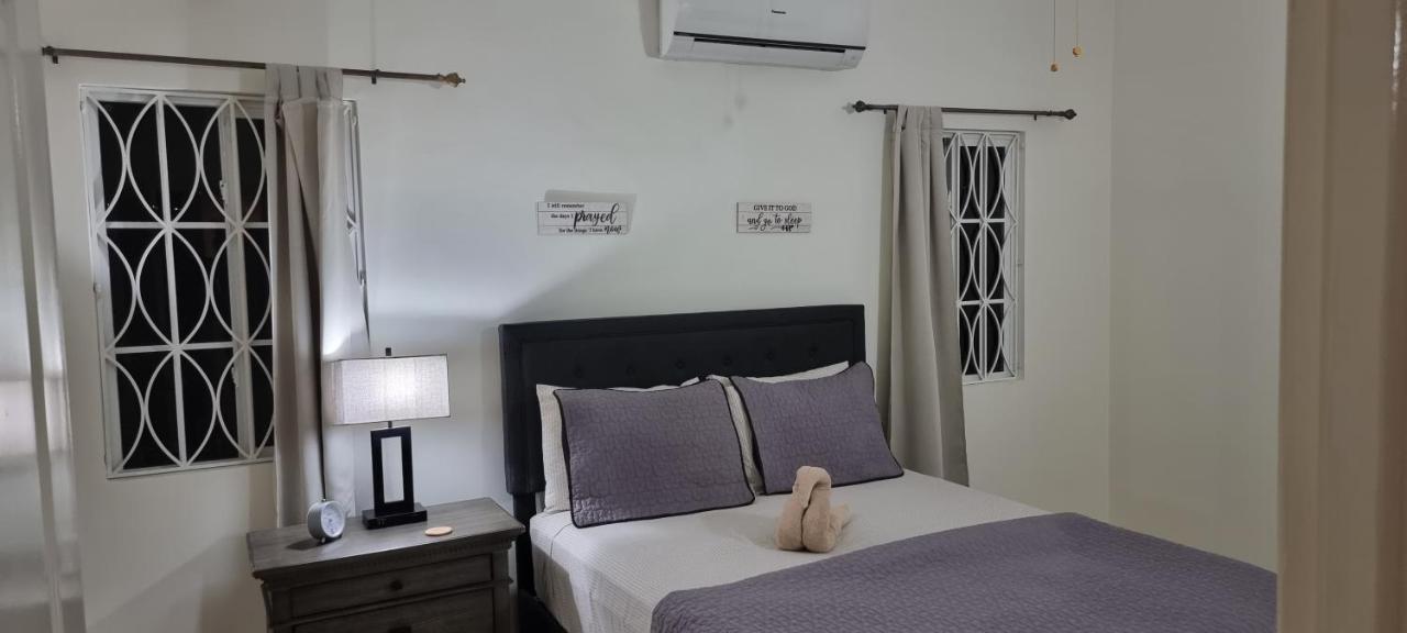 Komfort Getaway Villa At Countrymist Ocho Rios Exterior photo